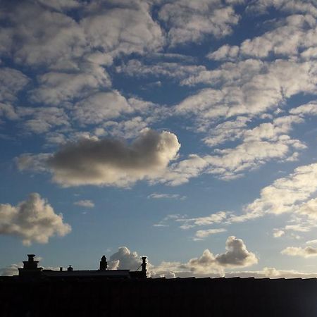 Hotel Logies Ommes! Harlingen Esterno foto