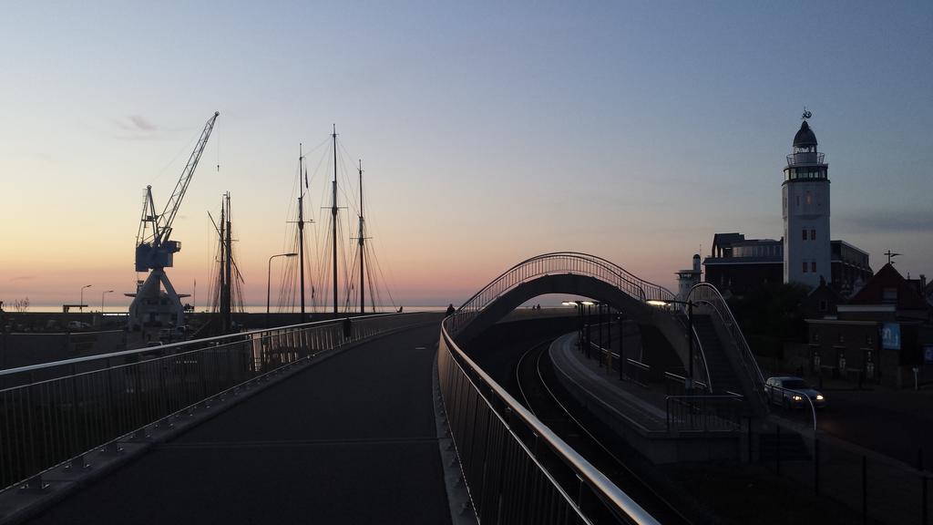Hotel Logies Ommes! Harlingen Esterno foto